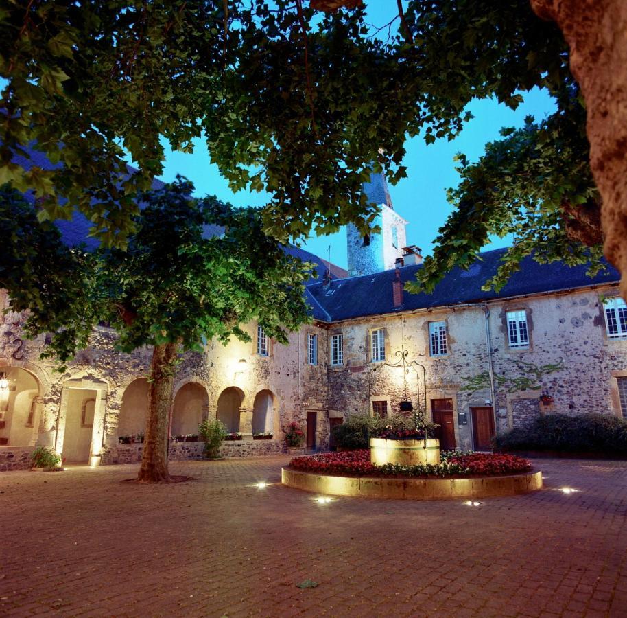 Hostellerie de La Poste Saint-Geniez-dʼOlt Extérieur photo